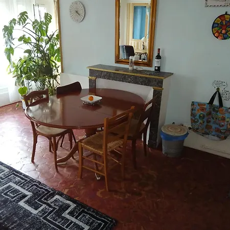 Centre 2 Daire *