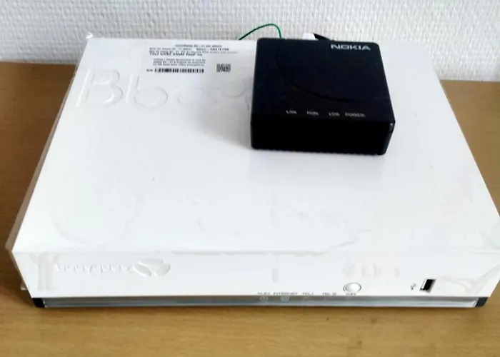 Centre 2 *