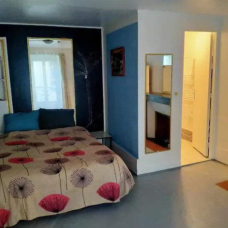 Apartment Flat *