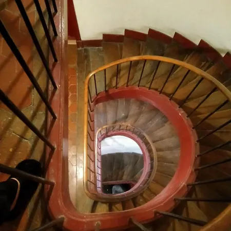 Flat Apartment *